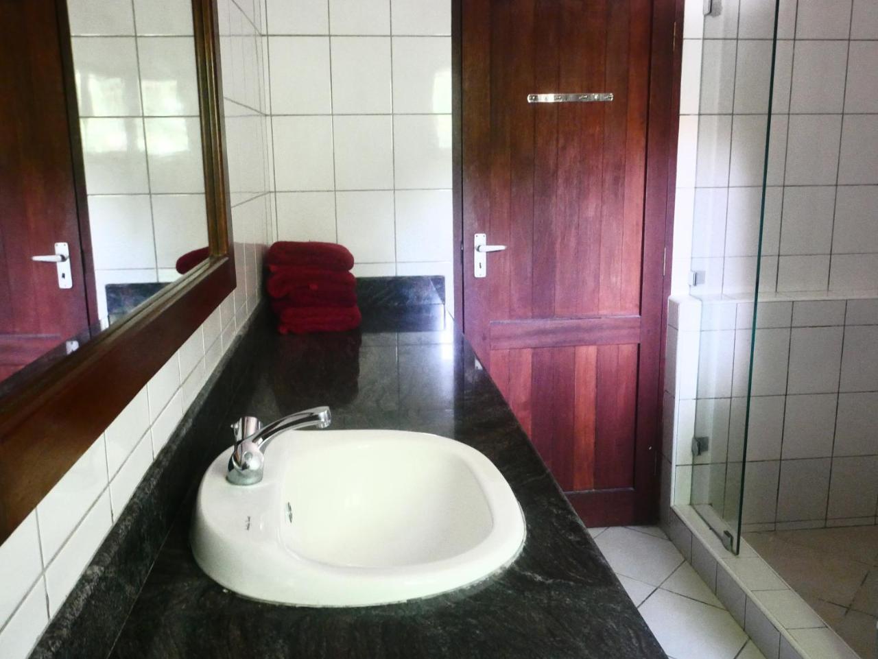 Diani Cottages 디아니 해변 외부 사진
