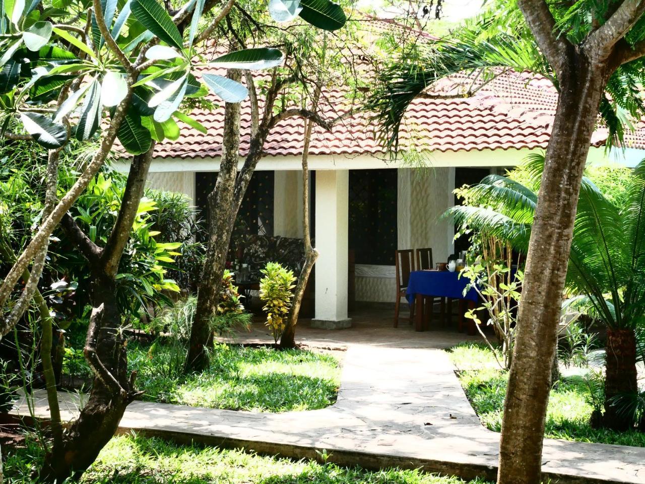 Diani Cottages 디아니 해변 외부 사진